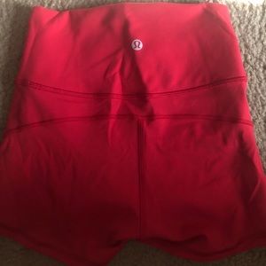 Lulu Lemon size 2- in movement everlux 2.5”